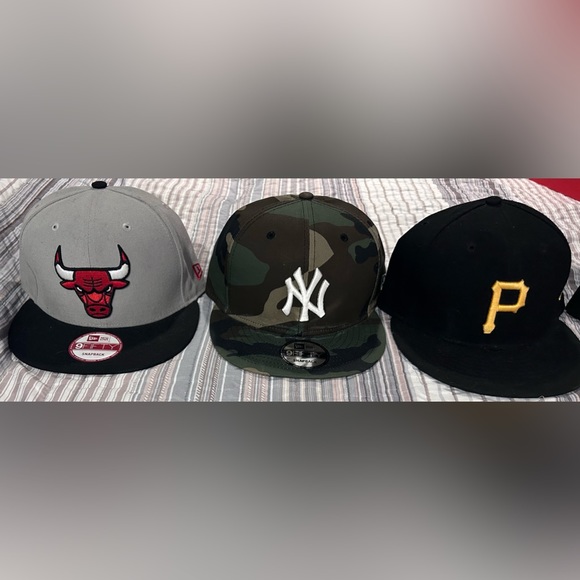 LOT OF 4 Hats lightly worn 3 Snap Back OS 1 7 3/8 AMAZING DEAL 4 NEW ERA HATS - Picture 4 of 7